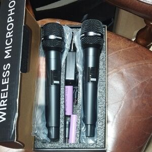 Dual Wireless Microphone System - Black